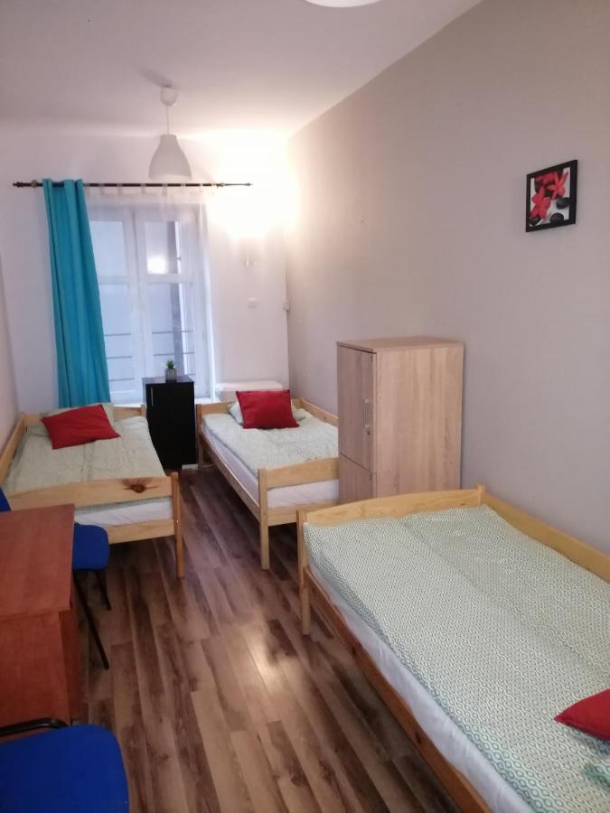 Hostel Gliwice Centrum Parking Eksteriør billede