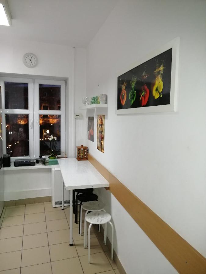 Hostel Gliwice Centrum Parking Eksteriør billede