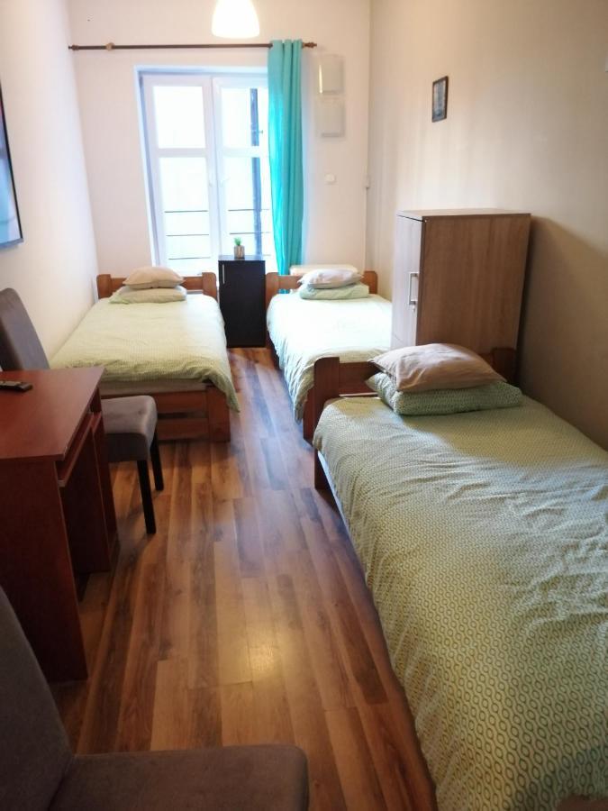 Hostel Gliwice Centrum Parking Eksteriør billede