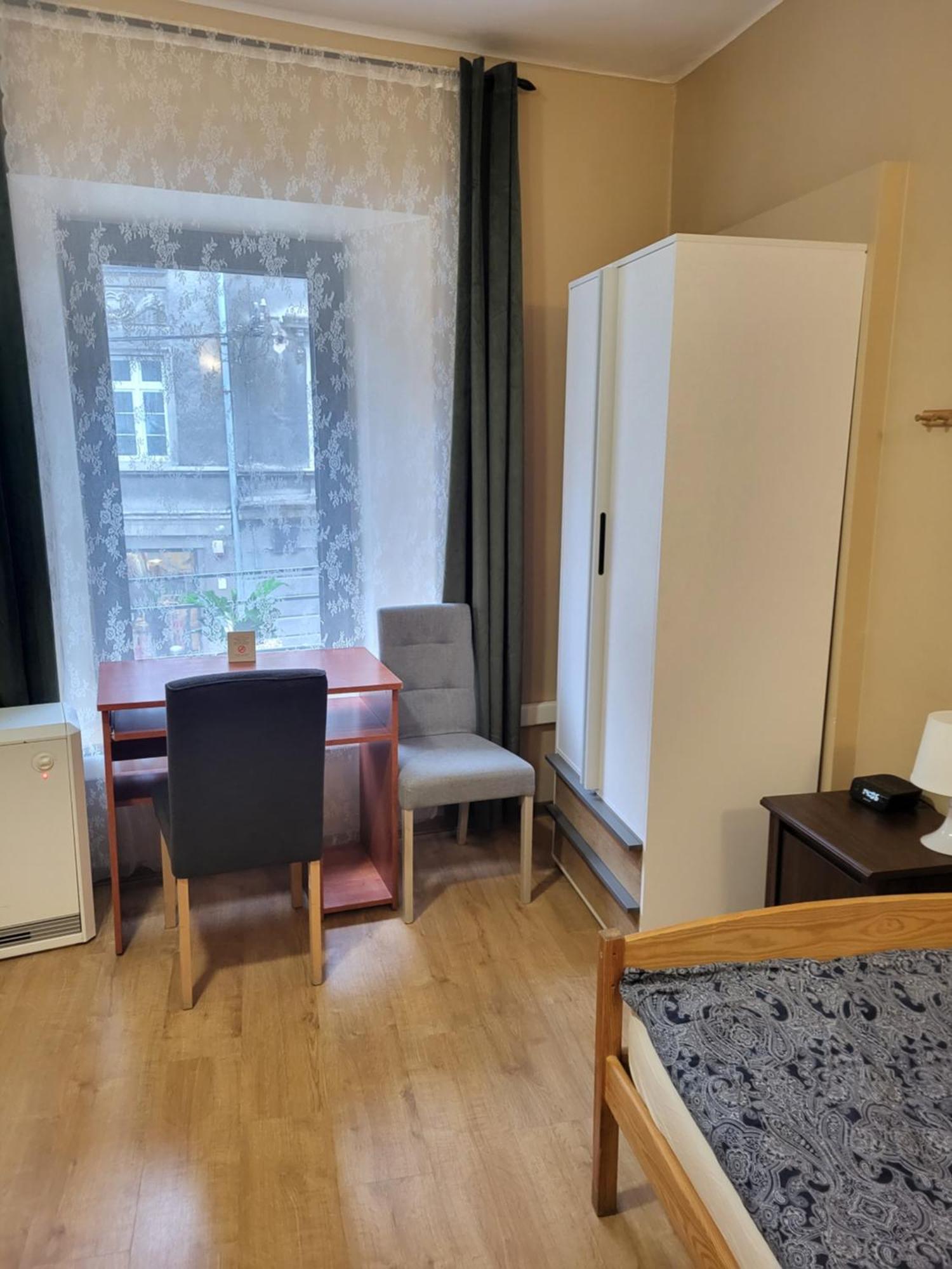 Hostel Gliwice Centrum Parking Eksteriør billede