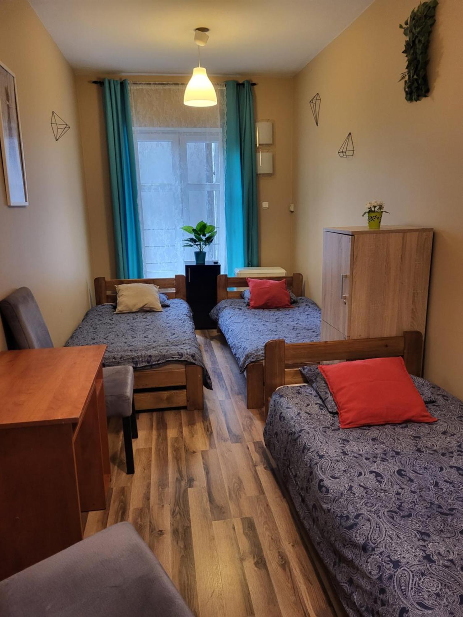 Hostel Gliwice Centrum Parking Eksteriør billede