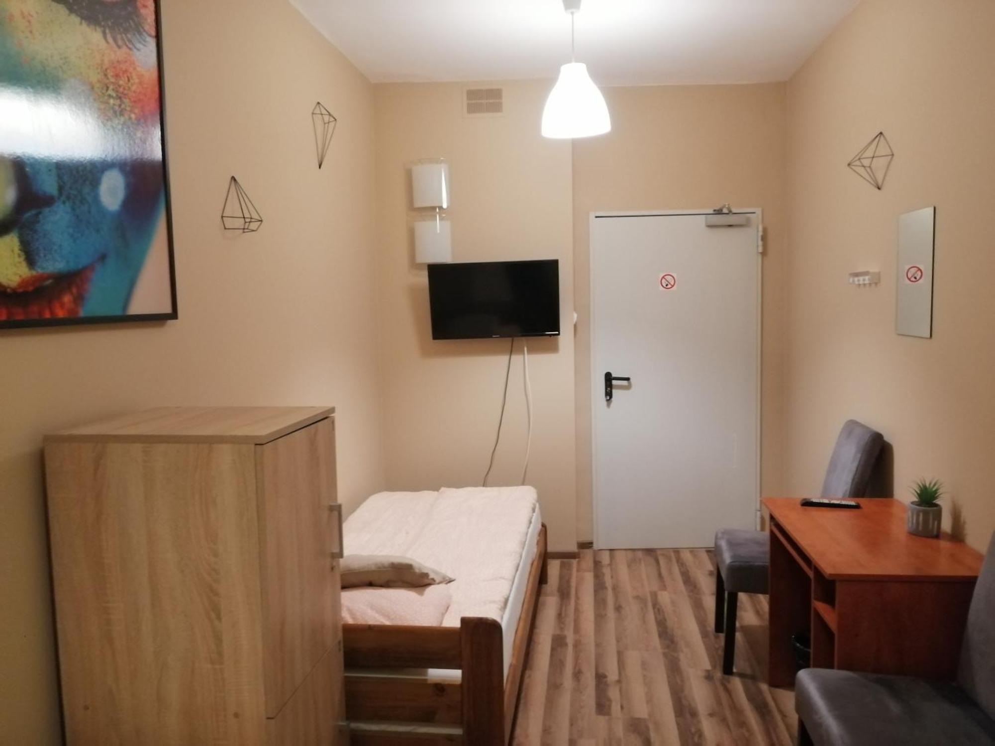 Hostel Gliwice Centrum Parking Værelse billede