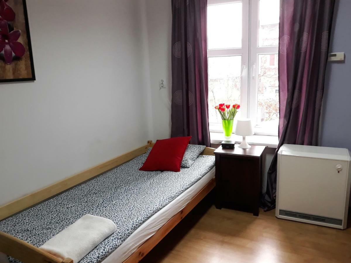 Hostel Gliwice Centrum Parking Eksteriør billede