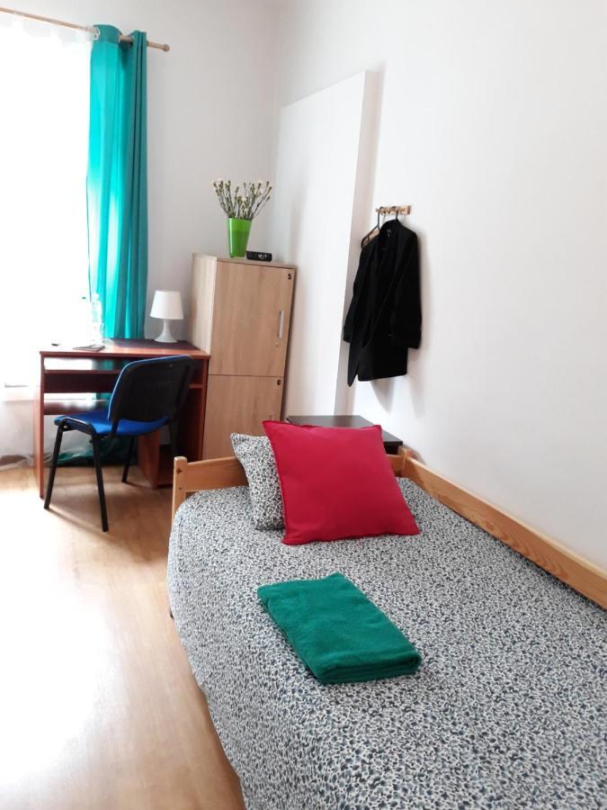 Hostel Gliwice Centrum Parking Eksteriør billede